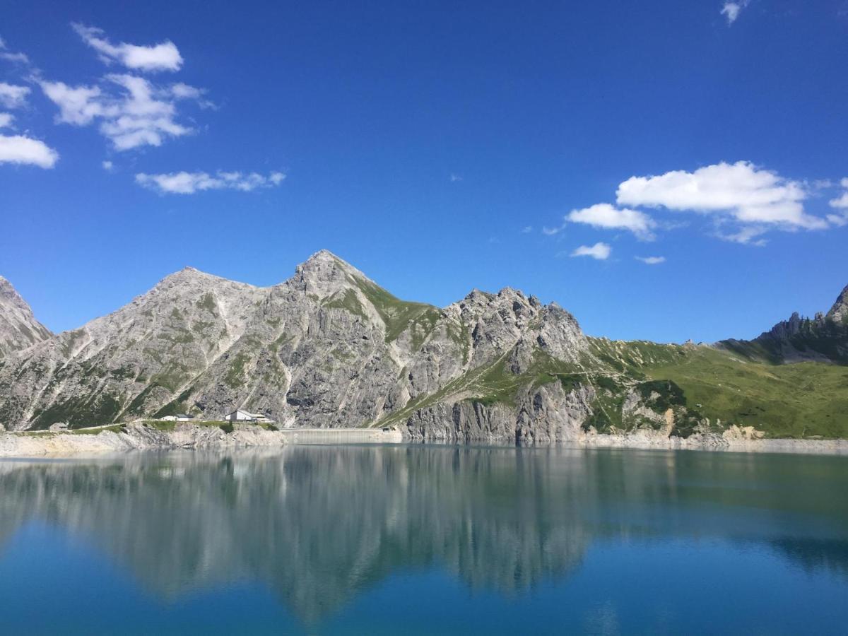 Ferienwohnung Alpblick Bludenz Bagian luar foto